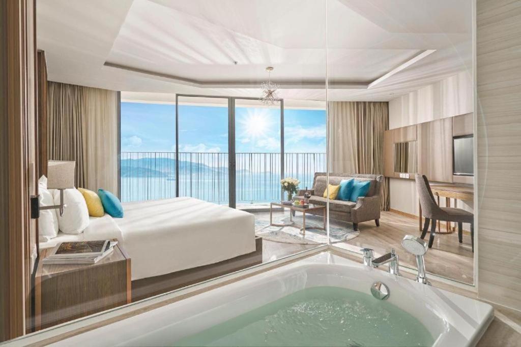 Luxury Seaview Panorama Nha Trang By Luna Εξωτερικό φωτογραφία